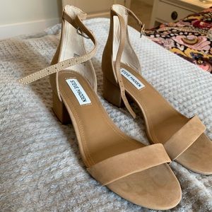 Steve Madden IRENEEW TAN NUBUCK Sandal